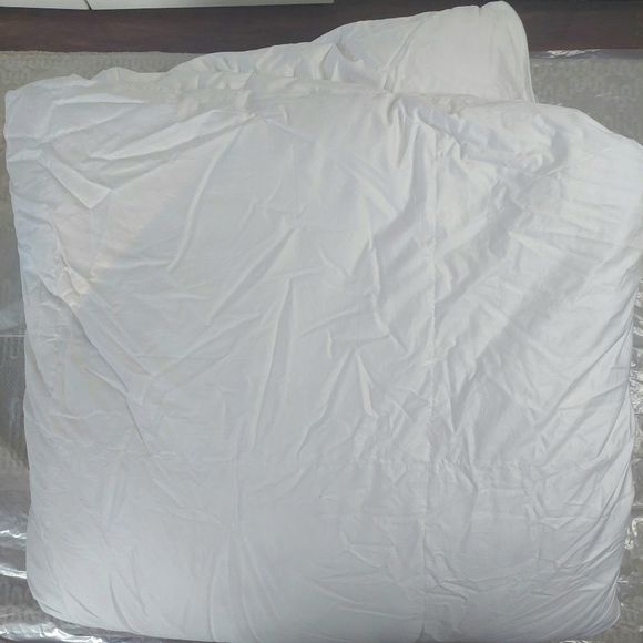 NWOT! Quince White Goose Down Comforter! Sz. King/ Cal King (Z13) - Picture 9 of 13